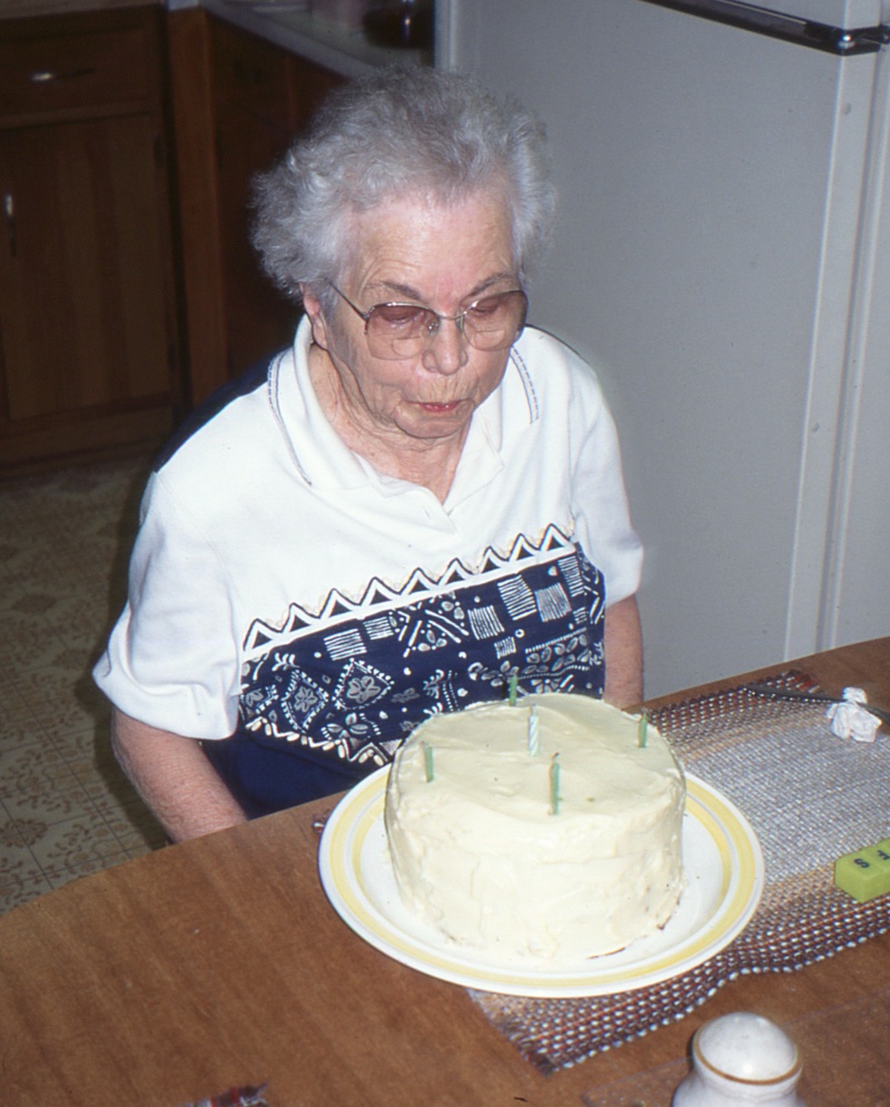 momma with cake